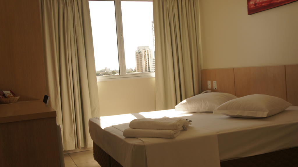 Uberlândia Savana Hotel חדר תמונה